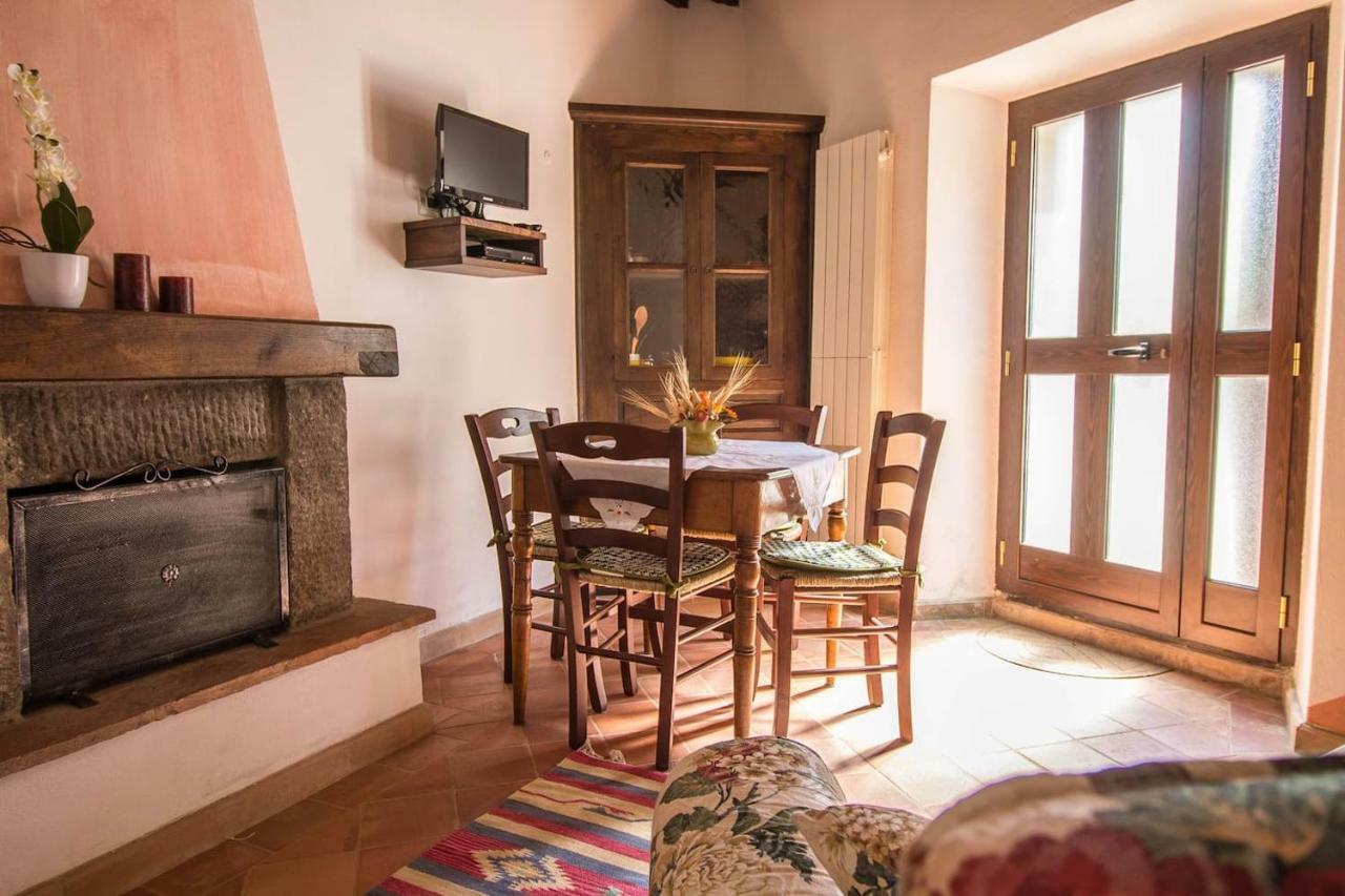 Le Casette Country House 2 Petricci Екстериор снимка